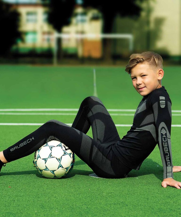 Termoaktywny komplet piłkarski z czapką DRY Junior