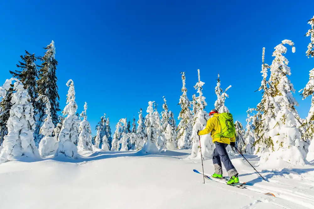 Skitouring – poradnik dla początkujących